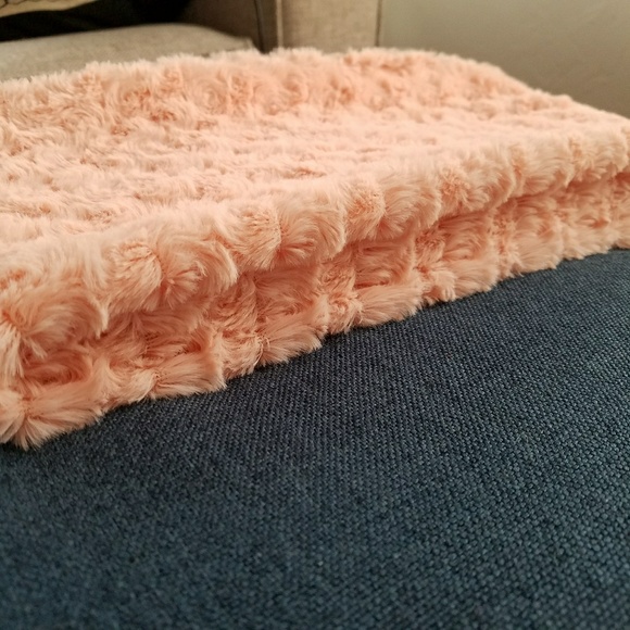 🌹Rosy Infinity scarf🌹 - Picture 2 of 3